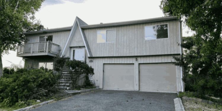 Considering a raised ranch or split level home? Discover the key differences in layout, functionality, and renovation potential to find your perfect match.